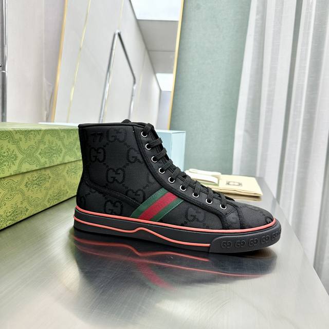 Factory Price: Top-tier version Gucci high-top boots for men and women, latest c