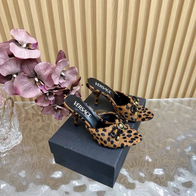 Versace 5 New Heeled Cartier Original Buckle High-Heeled Sandals/Slippers ______ Versace 5 New Heeled Cartier Original Buckle High-Heeled Sandals/Slippers ______