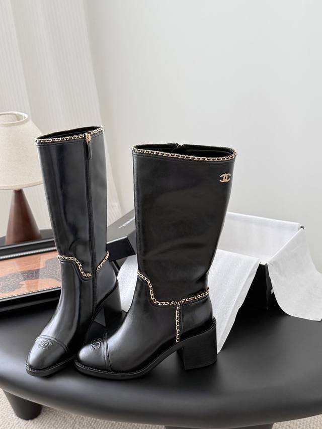 Chanel 25K Classic Chain Riding Boots. High quality and craftsmanship! Genuine l
