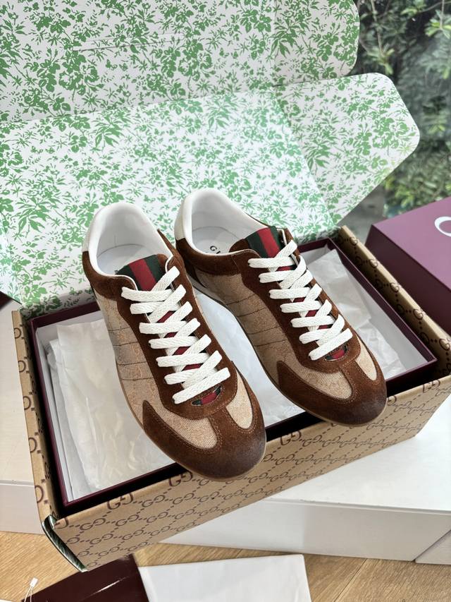 G311 What you see is what you get. Gucci's new Guccishift sneaker couple series