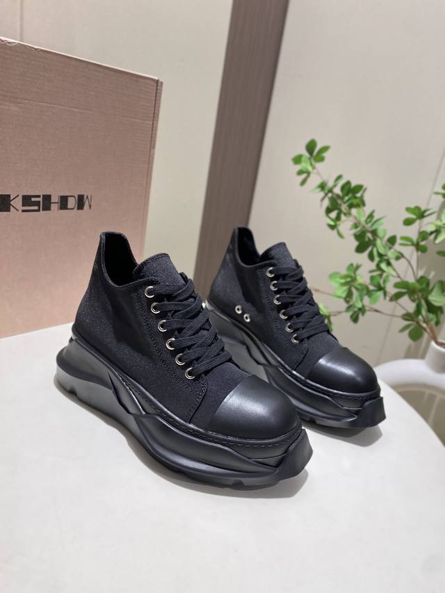 Couple style, short and tall. Rick Owens 25 new casual shoes, dark series, a mus