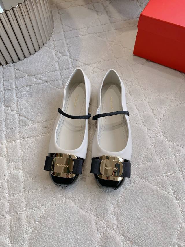 Factory Price P Ferragam* New ballet flats with an exquisite design; every detai