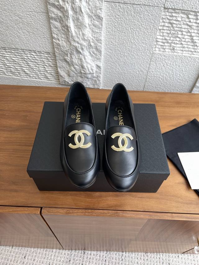 Top Version: Chanel 25Ss Autumn/Winter New Style Large Double C Metal Buckle Loa