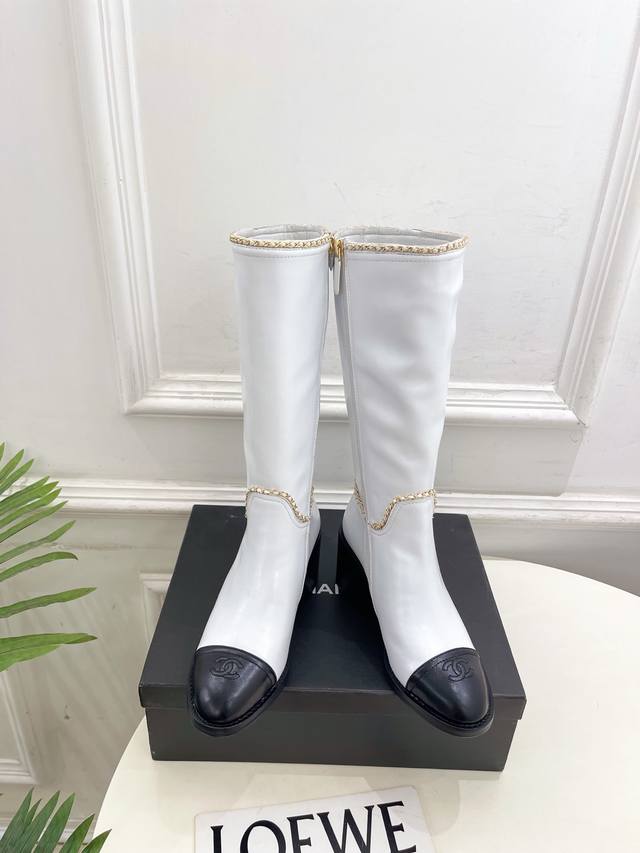 Chanel 25 2025 Fall/Winter Runway New Arrival: Chanel Classic Double C Chain Sid