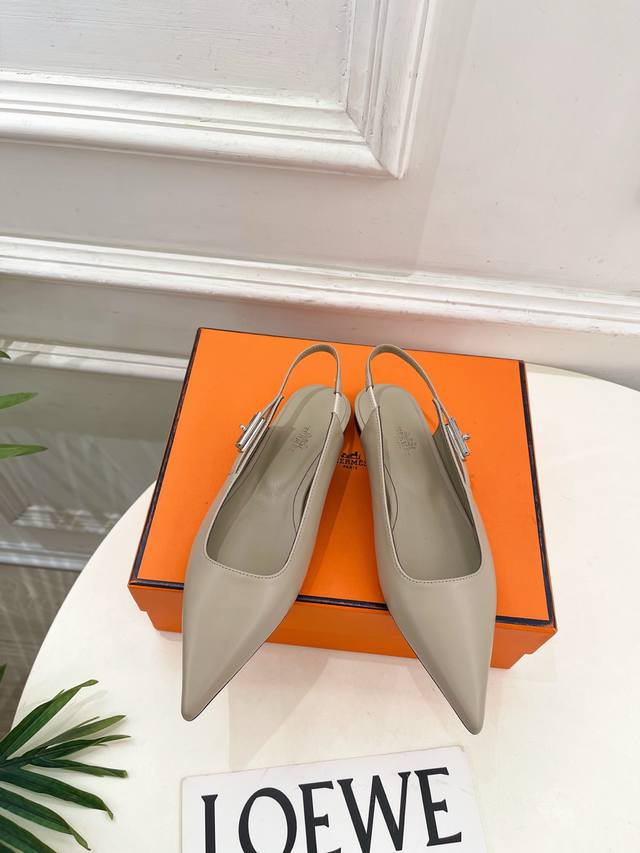 Hermes 25 2025 Autumn/Winter New Arrival, Lovely Pointed Toe Open-Heel Sandals S