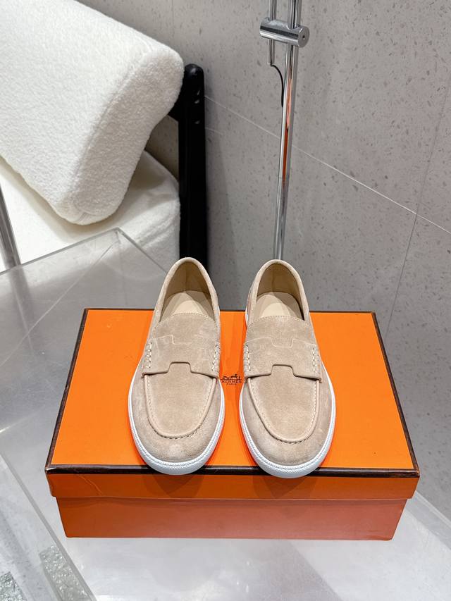 High-quality couple's style, men's size 10. Hermes Game Kelly buckle platform lo