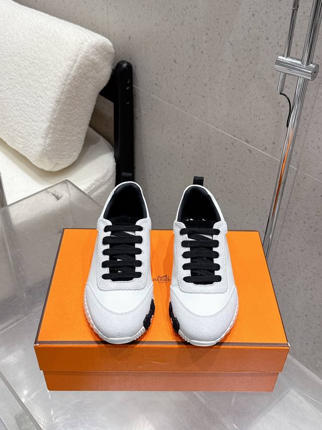 Top-tier couple's style, men's size 10. Hermes Bouuncing unisex casual sneakers.