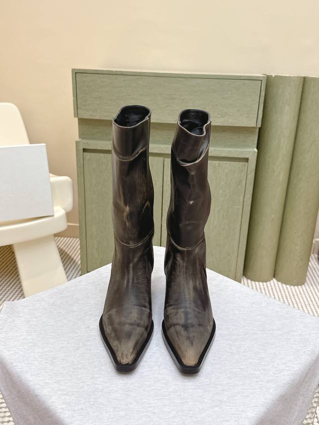 High-quality import | D0085 Khaite Autumn/Winter Newest Retro Pointed Toe Fashio