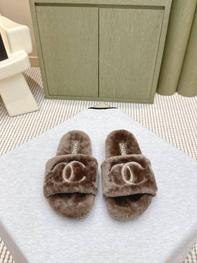 High-quality import | D1176 Chanel Classic All-Season Double C Furry Slippers! T