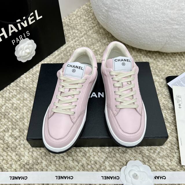 Top-tier factory version Chanel 24Sf new all-leather panda shoes, casual sports