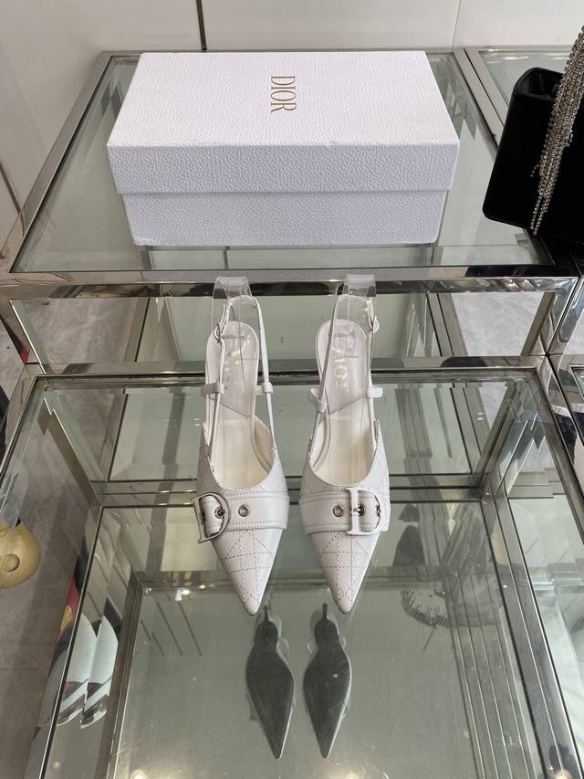 Dior 2025 Early Spring New Celebrity Style Cd Logo High-Heeled Sandals. Very com