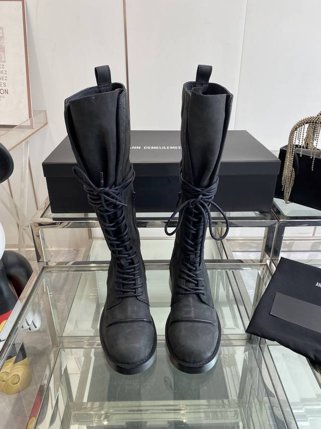 Ann Demeulemeeste 25Ss New Lace-up Knee-High Boots This collection creatively co