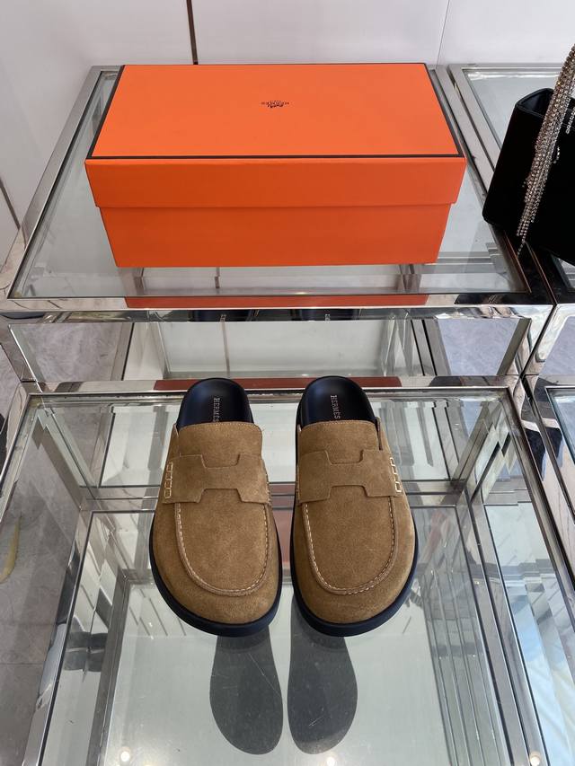 Hermes Birkenstock Mule Slip-on Slip-on Shoes for Women and Men - A must-have fo