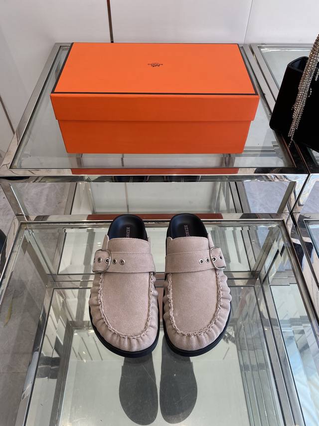 Hermes adorable mule Birkenstocks. These versatile slippers are a summer essenti