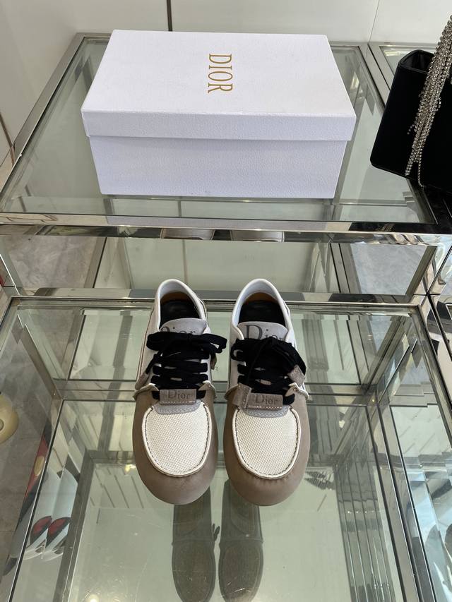 Dior Roadie Runway Couple Handcrafted Casual Sneakers. This Roadie shoe marks th
