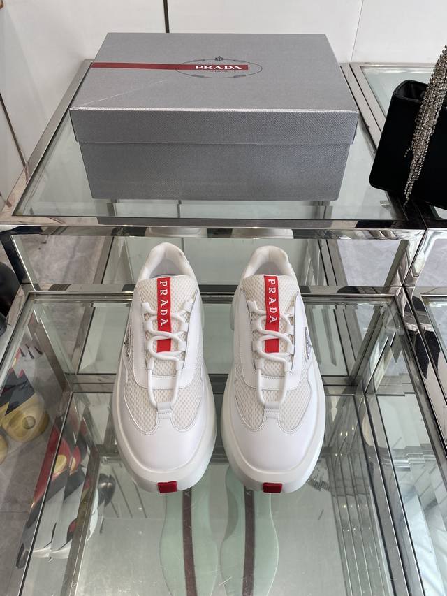 Prada Couple White Sneakers - A Classic Upgrade from the Casual Sneaker Series.