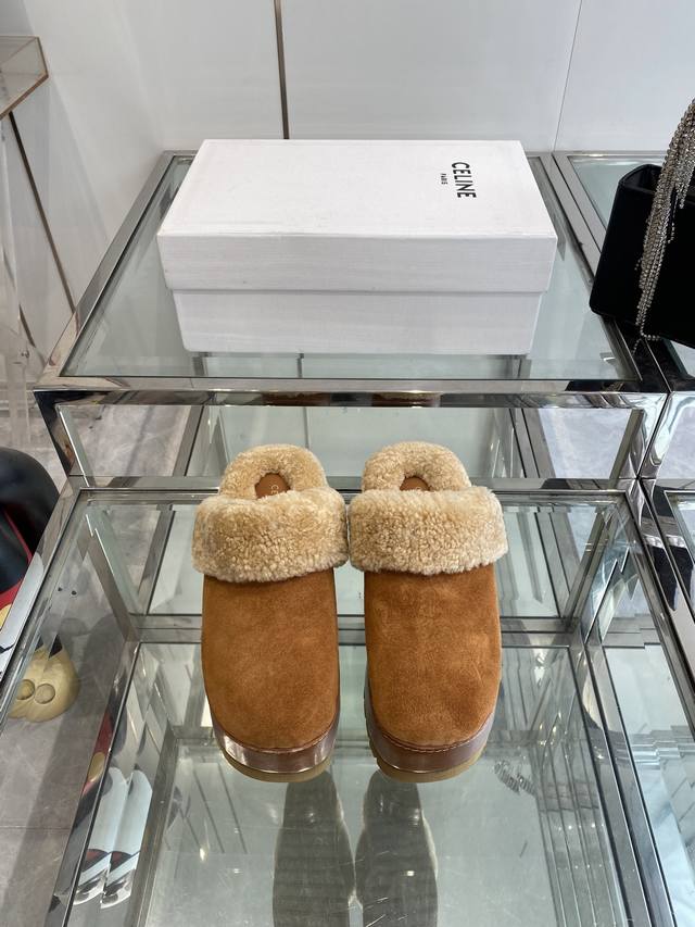 Celine 25Ss Fall/Winter New Thick-Soled Wool Closed-Toe Slippers This season's C