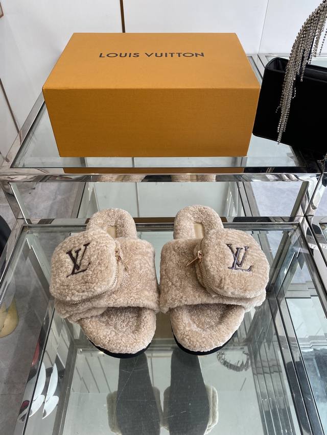 Louis Vuitton Ss 25New Arrival 25Ss Autumn/Winter Flat Wool Slippers Super comfo