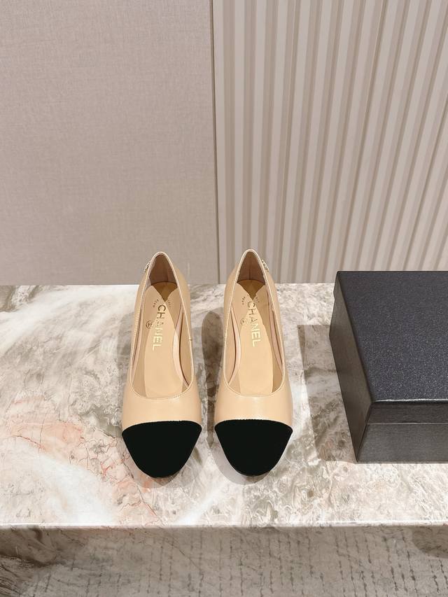 Flat! Mid-heel! High heel 225 *Chanel Summer New Arrival, Boutique Synchronized