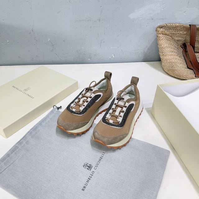 High-quality factory-made women's and men's shoes! Niche trendy brand couple sho