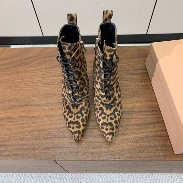 Gianvit* Ross* Lace-up High-Heeled Ankle Boots. Exquisite last, stylish design.