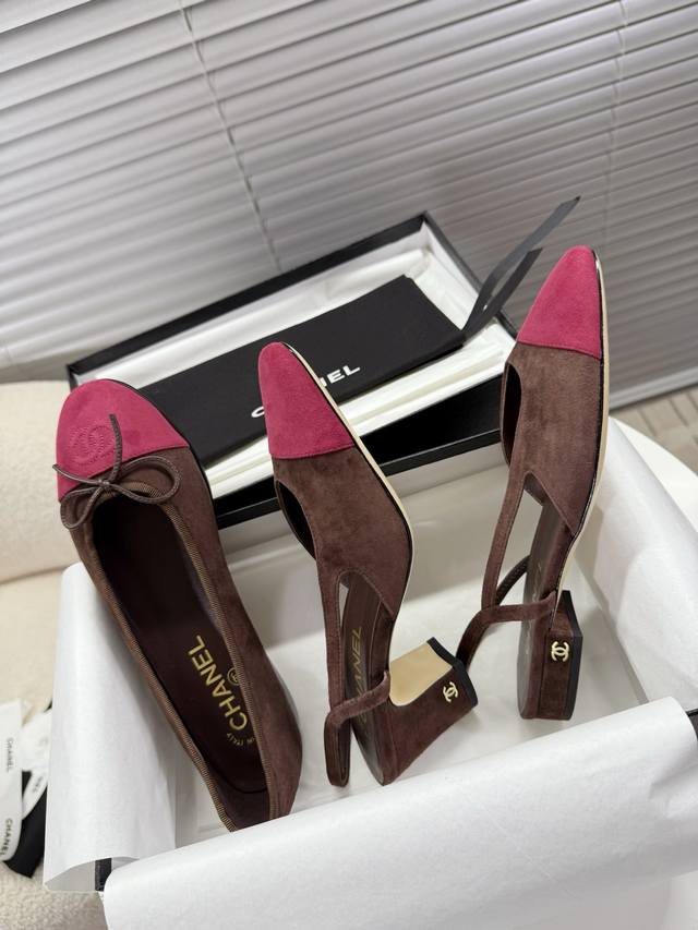 Chanel ballet flats, open-toe sandals~~ Fashion runway style Color blocking, lat