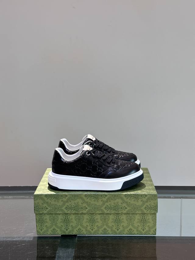 Gucc* Men's Gg sneakers, crafted from imported cowhide, simple and comfortable d