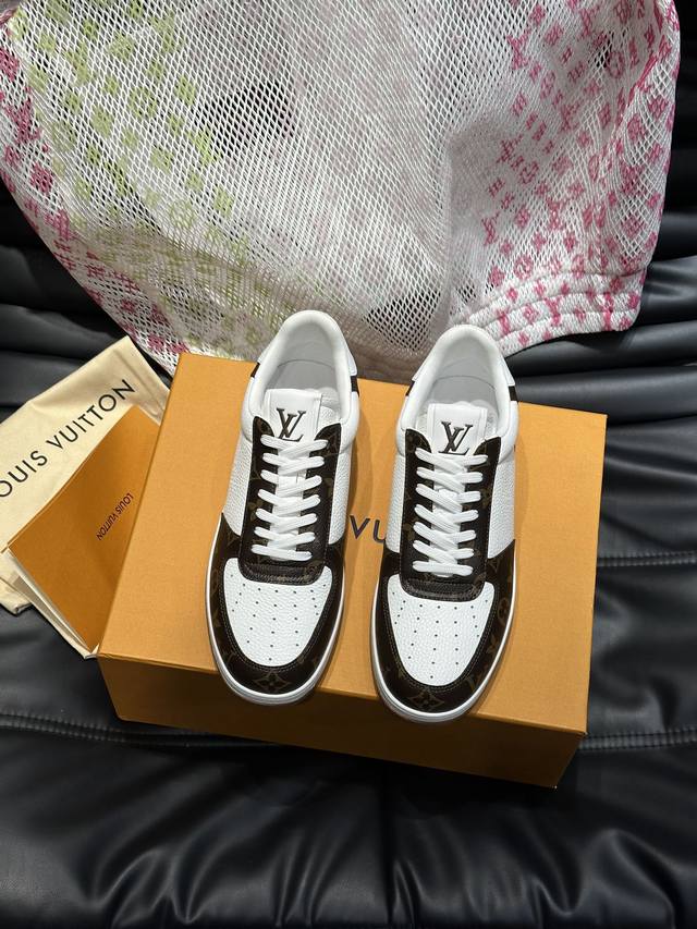 Ouis *Uitto* Men's Classic Casual Sneakers. This Rivoli sneaker features soft co