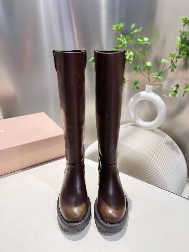 Factory Price Pp Fur-lined Miu Miu Fall/Winter Runway New Long Boots. The most w