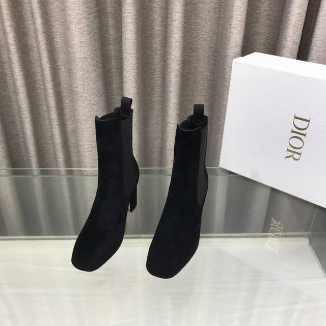 Dior 2025 Fall/Winter New D-Art Series Chunky Heel Chelsea Boots, Celebrity Styl