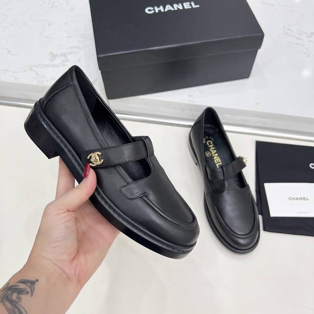 High-quality Chanel single shoes, a hot seller! Chanel 2025 official website Cha