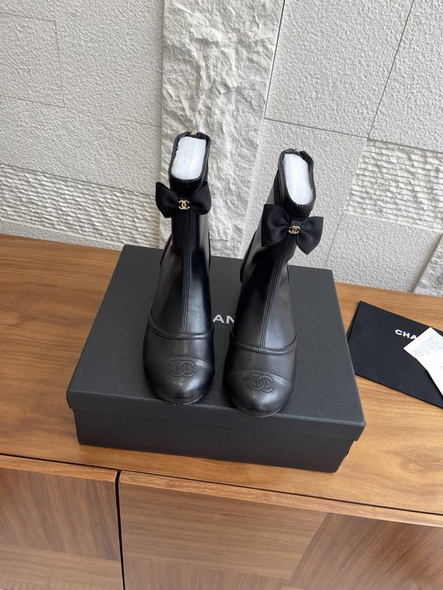 Top Version: Chanel 25Ss Early Autumn New Tie-Style Bow Mesh Back Zipper Chunky