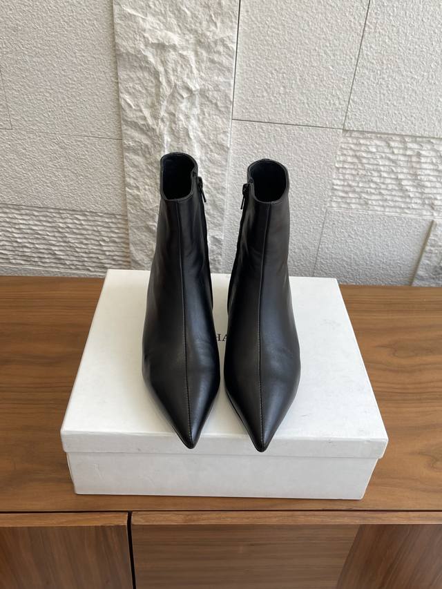 Top-tier version: Khaite 25Ss Autumn/Winter New Pointed Toe Chunky Heel Sybil An