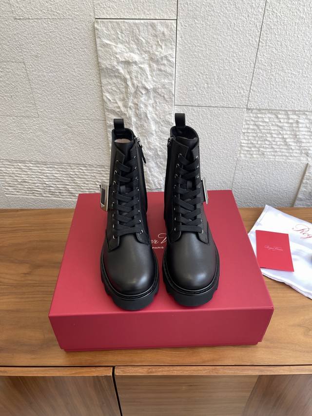 Top-tier version: Dongguan import Roger Vivier 25Ss Autumn/Winter New Viv' Range