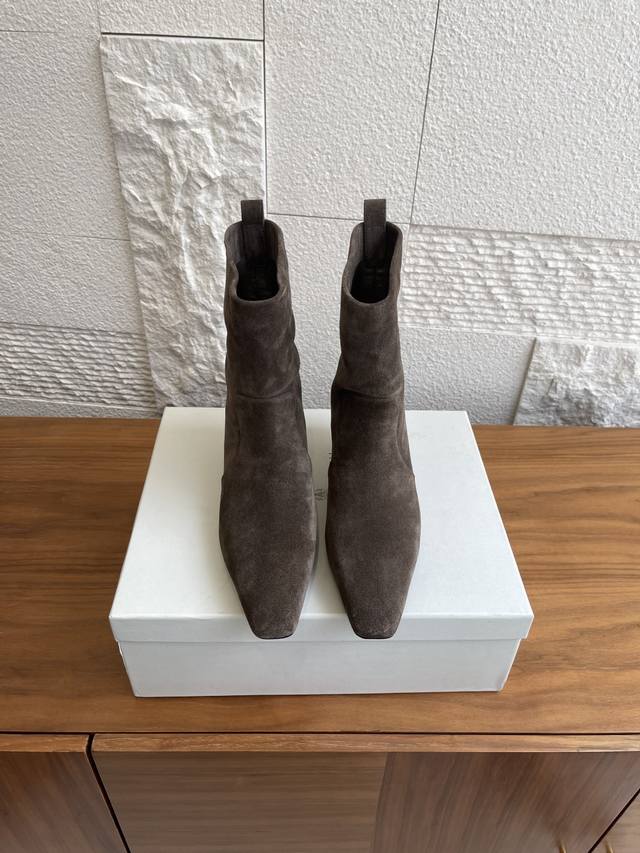 Top-tier version: Brunello Cucinelli 2025 Autumn/Winter new square-toe stiletto