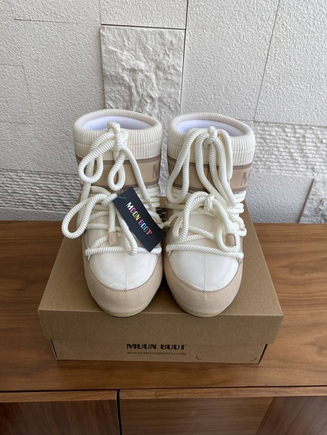 Top Version: Moon Boot 2025 Autumn/Winter Hot Selling Unisex Icon Textile High-T