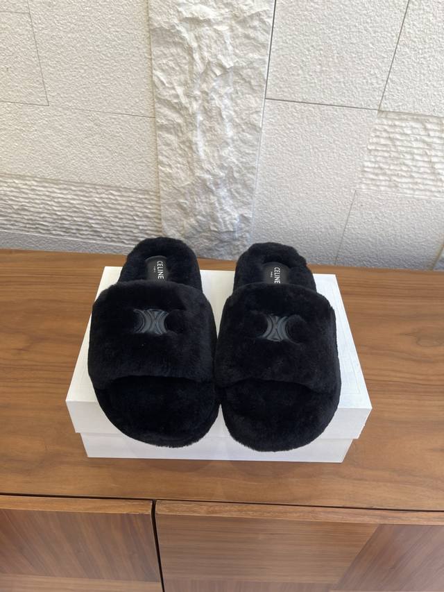 Top Version: Celine 25Ss Autumn/Winter New Slip-on Wool Slip-on Sandals. Celine