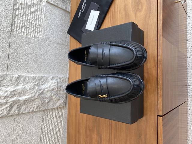 Top Version: Saint Laurent 25Ss Early Autumn New Arrival Pleated Le Loafer Mules