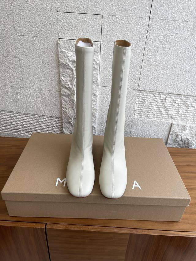 Top Version: Miista 25Ss Autumn/Winter New Round Toe Flat High Boots. Miista rou