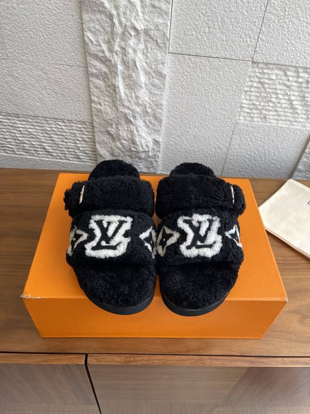 Top Version: Louis Vuitton 25Ss Autumn/Winter New Wool Slippers. Louis Vuitton h