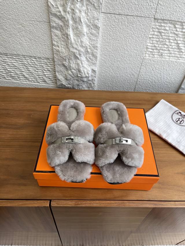 Top Version: Toteme 25Ss Autumn/Winter New Minimalist Square-Toe Flat Ballet Fla