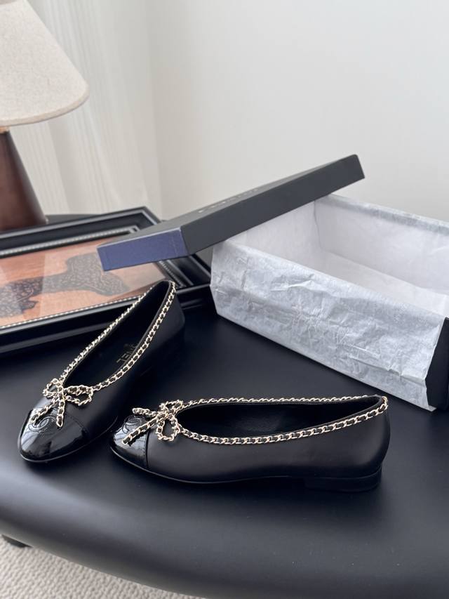 New Chanel 25K Chain Double C Chunky Heel Shoes (1:1 replica) - A classic among