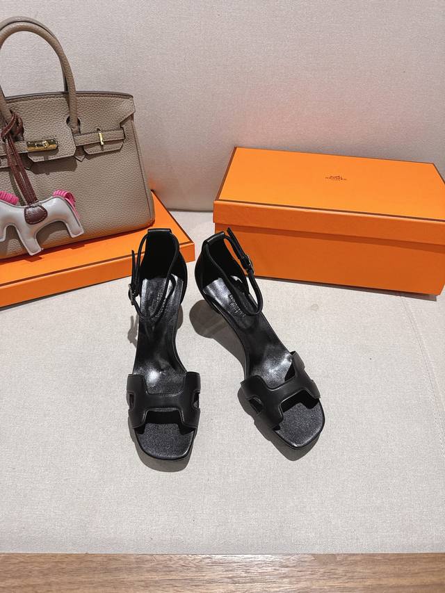 7cm square toe leather, factory price P Hermes Joy 105 high-heeled sandals, styl