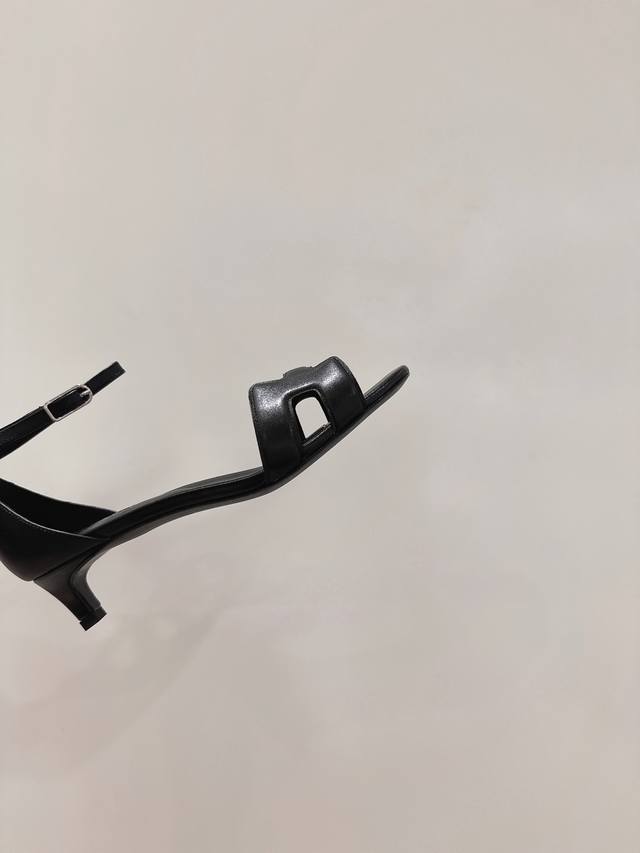 4.5cm square toe leather upper, factory price P Hermes Joy 105 high-heeled sanda
