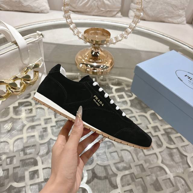 Prada, new Prada model, high-gloss denim upper, imported sheepskin lining, PU ou