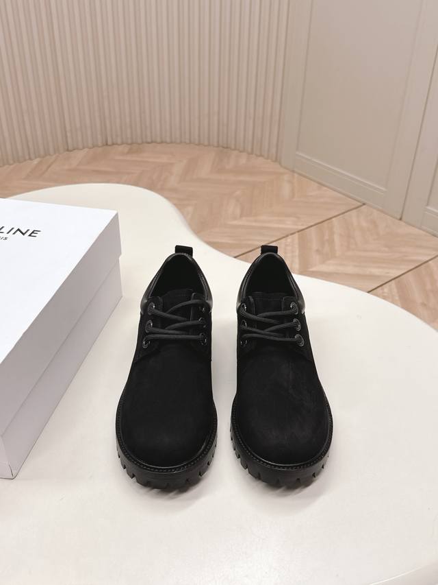 High-quality replica Celine classic casual yellow sneakers. Retro round toe, sty