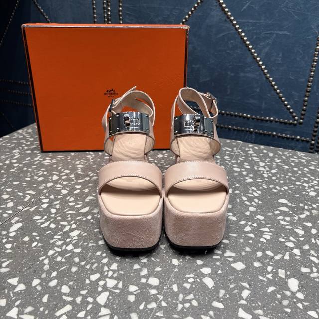 Hermes new platform sandals, original mold, stylish and versatile, super comfort
