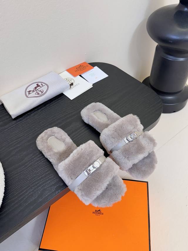 Hermes sheepskin flip-flops, this year's materials are all made of Ddd. Super cu