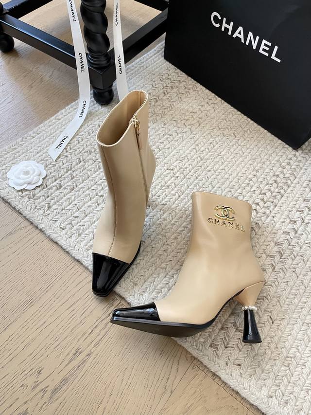 Chanel 24B New Double C Ankle Boots - Top-Tier Version! A Must-Have Item! Import