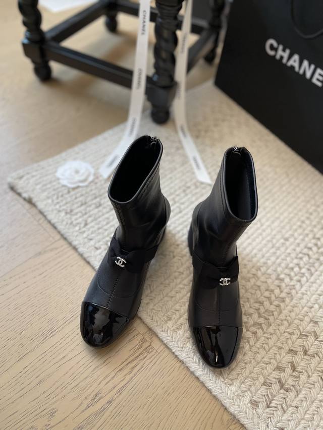 Chanel 24B New Chunky Heel Ankle Boots! Top-tier version! A perfect autumn/winte